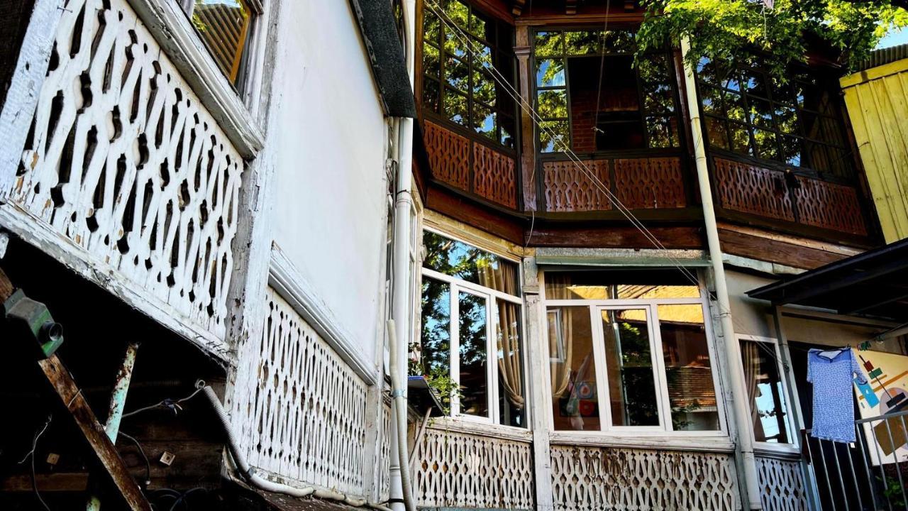 Hostel Pirosmani 第比利斯 外观 照片